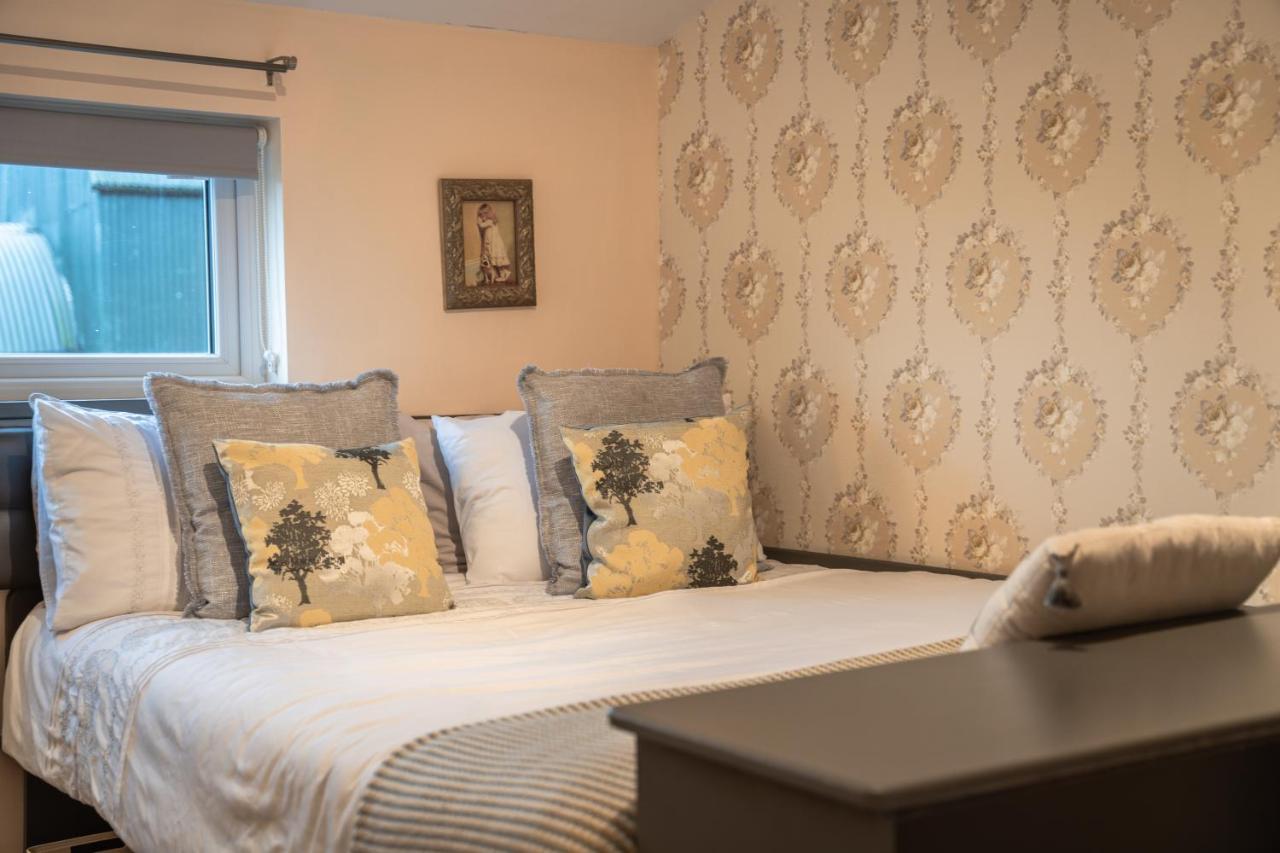 Greenvale Cabins Forkhill Esterno foto